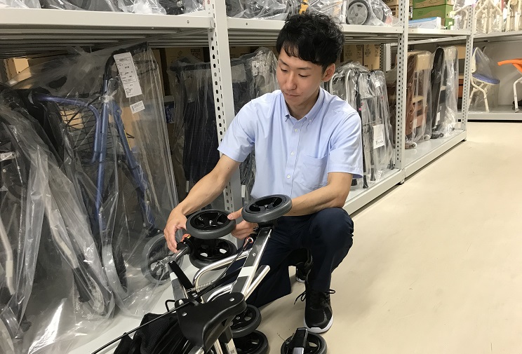 東神戸店 営業部在宅ケア課 山下さん